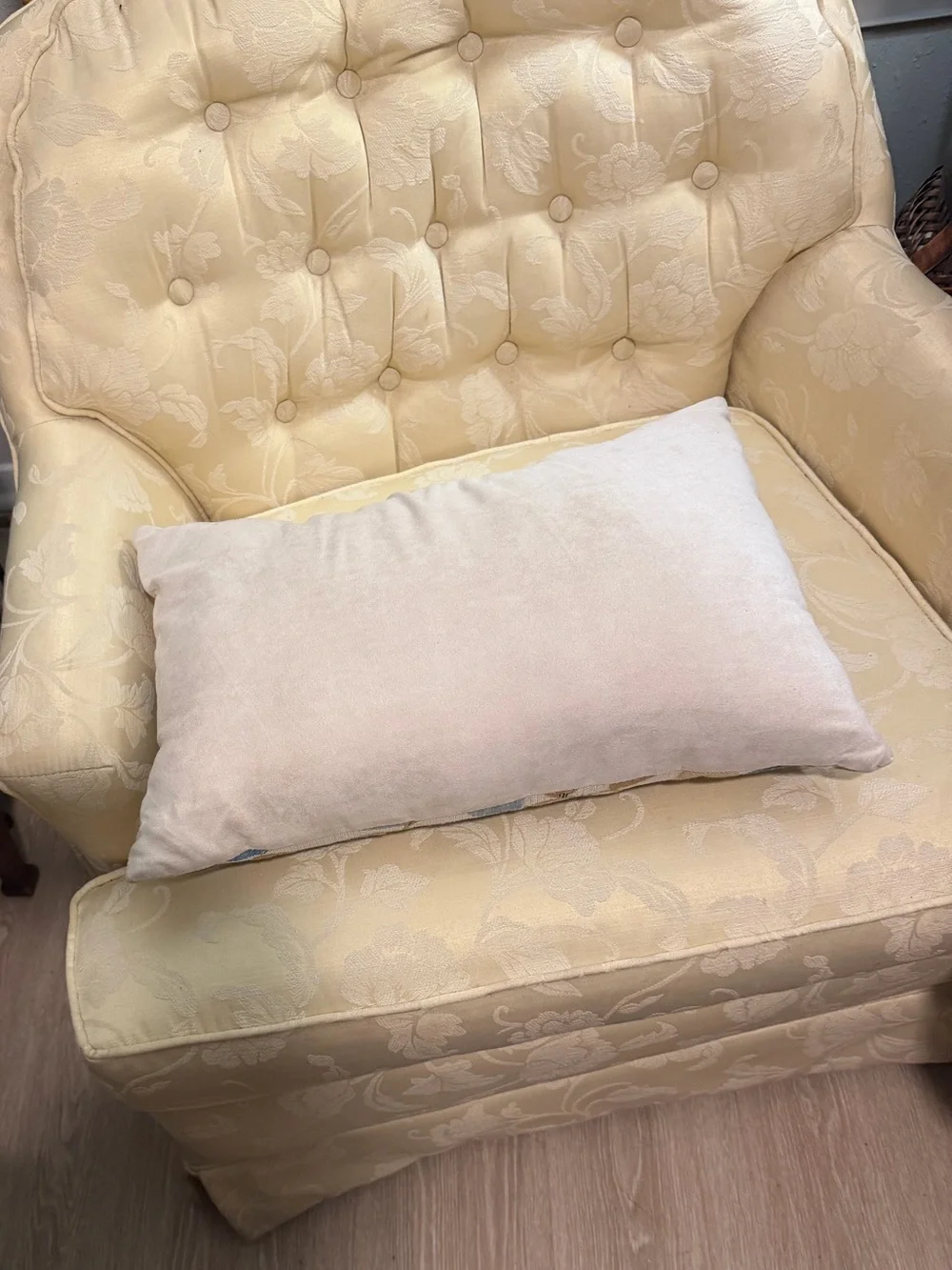 LUXURY LUMBAR BOTANICAL ACCENT PILLOW